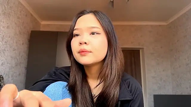 Snapshot of RegenaLandauer chatting on February 23, 2026, 6:55 am RegenaLandauer online show from February 23, 2026, 6:55 am