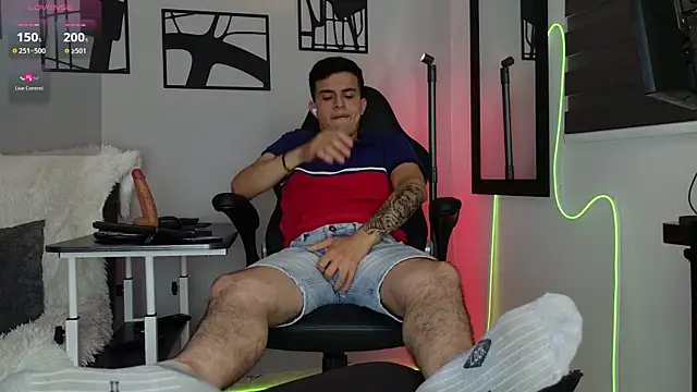 Snapshot of nico_pelusa chatting on February 17, 2026, 10:16 pm nico pelusa online show from February 17, 2026, 10:16 pm