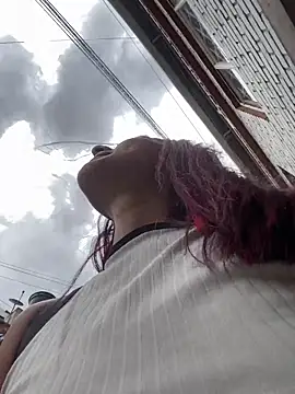 Snapshot of Emily-Fire chatting on February 26, 2026, 9:25 pm Emily-Fire online show from February 26, 2026, 9:25 pm