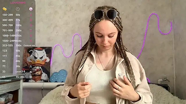VictoriaDeese online show from June 22, 2026, 3:36 am