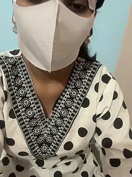 Taniyasingh69 online show from April 25, 2026, 6:49 am