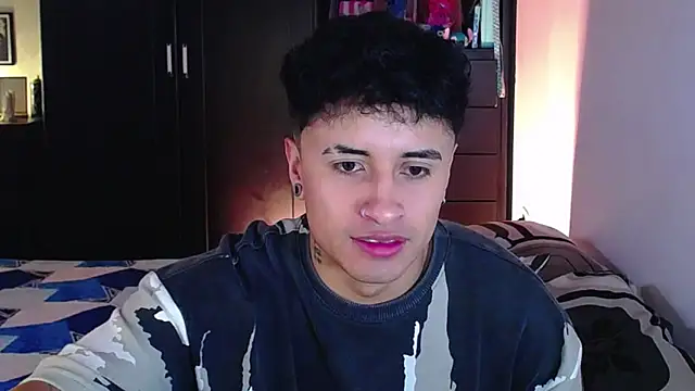 Snapshot of Jhon_Sara chatting on February 26, 2026, 3:44 pm Jhon Sara online show from February 26, 2026, 3:44 pm