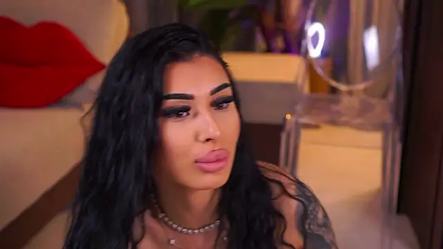 YanaSultana online show from March 29, 2026, 8:25 am