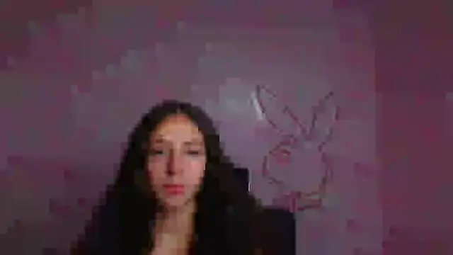 KissMeJulia online show from August 7, 2026, 5:42 am