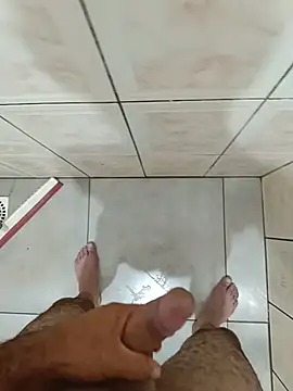 afindeprazer online show from April 24, 2026, 9:39 pm