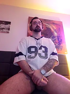 LargeLith online show from February 28, 2026, 9:49 pm