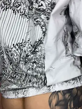 Sofia-squir online show from April 11, 2026, 3:33 am