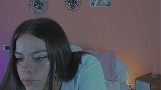 Snapshot of Luna_velmont chatting on February 23, 2026, 2:14 pm Luna velmont online show from February 23, 2026, 2:14 pm