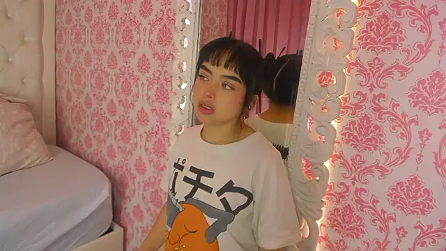 Snapshot of Mai_Rouse chatting on February 27, 2026, 12:05 pm Mai Rouse online show from February 27, 2026, 12:05 pm