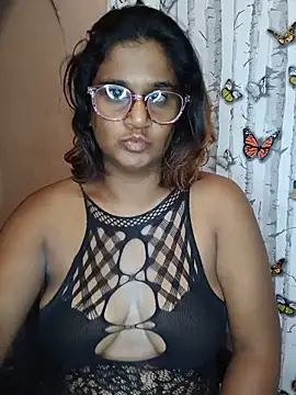 indianstrawberrylips4u online show from May 25, 2026, 5:02 am
