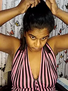 indianstrawberrylips4u online show from June 15, 2026, 5:48 pm