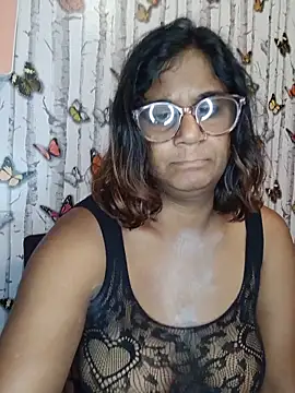 indianstrawberrylips4u online show from June 30, 2026, 5:19 am