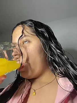 Snapshot of FerLondon55 chatting on February 24, 2026, 6:22 am FerLondon55 online show from February 24, 2026, 6:22 am