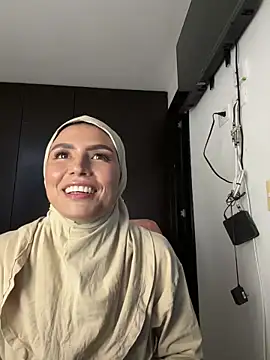 Darsha Khemu online show from April 21, 2026, 8:23 pm