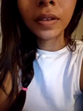 cute girl 29 online show from August 6, 2026, 8:05 am