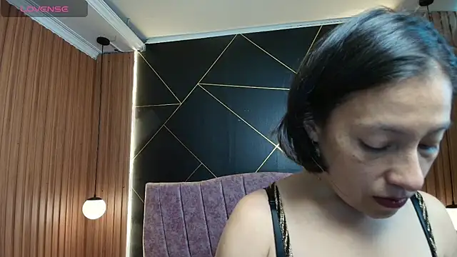 MoriahStorm online show from March 19, 2026, 12:09 pm