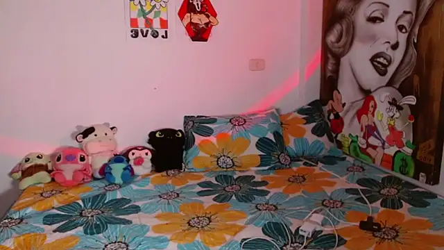 chloe roxy online show from April 9, 2026, 4:12 am