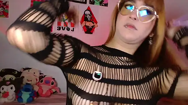 chloe roxy online show from April 21, 2026, 3:46 am