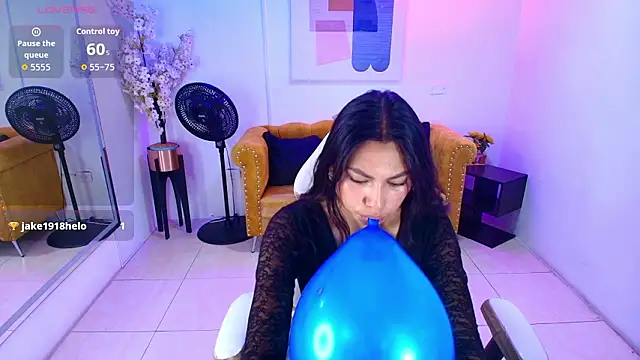 Snapshot of Miia__collins chatting on February 25, 2026, 12:26 pm Miia collins online show from February 25, 2026, 12:26 pm