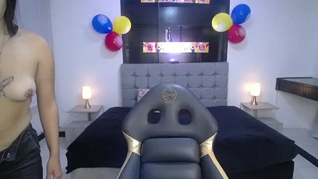 Sweett liia  online show from June 29, 2026, 1:11 pm