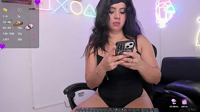 Valery Cortez   online show from July 6, 2026, 9:17 pm