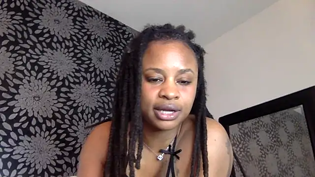 thehoneyhazel online show from May 3, 2026, 4:07 am