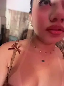 Dulce Sofi  online show from March 29, 2026, 9:48 pm