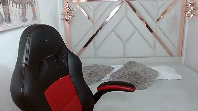 jackie tk online show from March 25, 2026, 7:42 pm