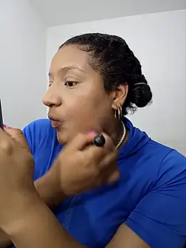 gigiblue89 online show from May 10, 2026, 7:35 am