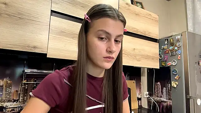 Snapshot of SwappingFate chatting on February 25, 2026, 1:21 pm SwappingFate online show from February 25, 2026, 1:21 pm