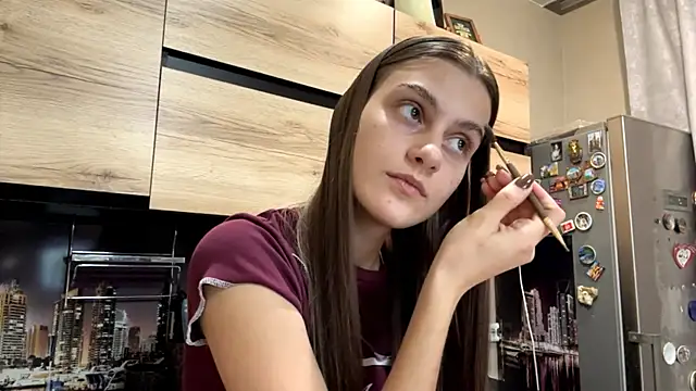 Snapshot of SwappingFate chatting on February 27, 2026, 1:22 pm SwappingFate online show from February 27, 2026, 1:22 pm