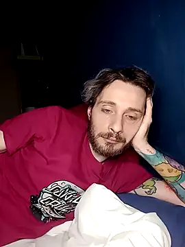 Snapshot of Magikmike94 chatting on February 19, 2026, 6:04 pm Magikmike94 online show from February 19, 2026, 6:04 pm