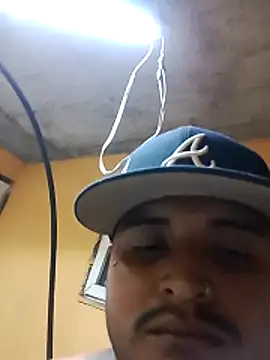 Snapshot of elcogecoge12 chatting on March 4, 2026, 7:36 am elcogecoge12 online show from March 4, 2026, 7:36 am