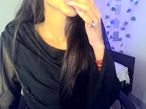 SIKSHA SINGH online show from March 13, 2026, 6:09 am