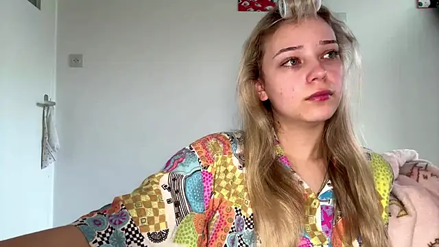 SourMidday online show from April 10, 2026, 7:02 am