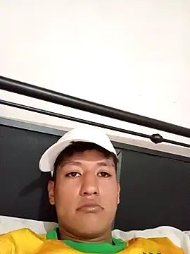 JoniXxX  online show from April 17, 2026, 8:01 pm