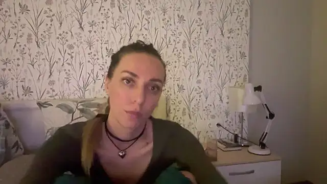 Snapshot of SarahStevens chatting on April 5, 2026, 3:53 pm SarahStevens online show from April 5, 2026, 3:53 pm