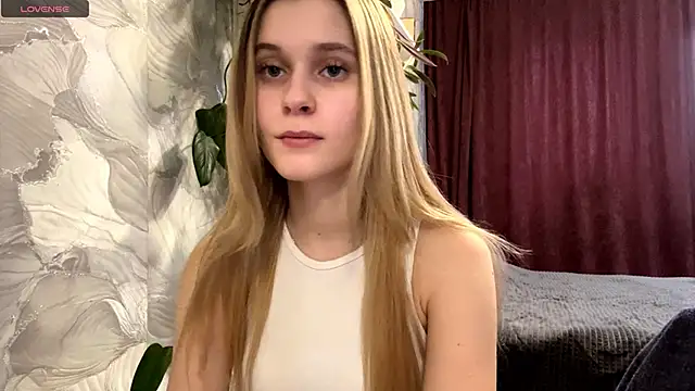 Snapshot of Nikamina chatting on February 24, 2026, 12:03 pm Nikamina online show from February 24, 2026, 12:03 pm