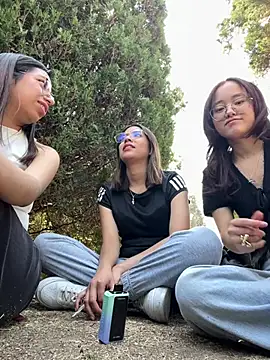 Snapshot of mila699_ chatting on March 3, 2026, 8:04 pm mila699 online show from March 3, 2026, 8:04 pm