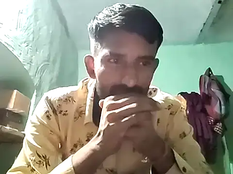 KingSeduceX online show from April 9, 2026, 4:12 pm