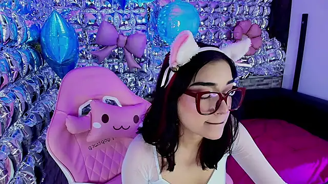 lala cherry online show from April 6, 2026, 7:59 pm