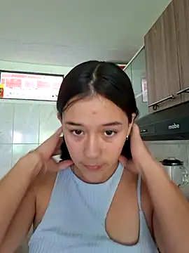 AlessiaKnox online show from March 5, 2026, 2:02 pm