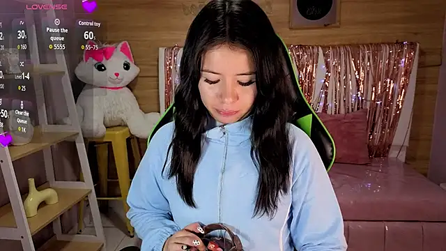 Kylia a online show from April 12, 2026, 1:05 pm