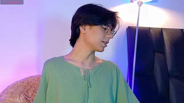 lui x dust online show from April 12, 2026, 3:33 am