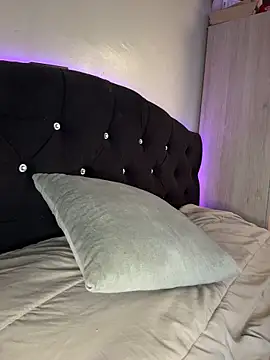 Paulha  miller online show from March 10, 2026, 5:07 pm