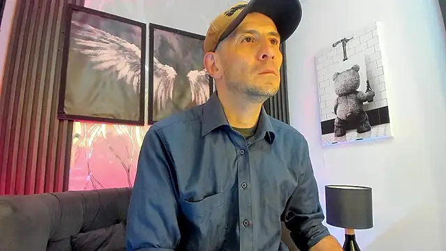 Milanwhite  online show from February 24, 2026, 11:30 am