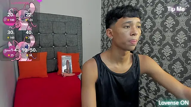 Snapshot of Little_Twink19x chatting on May 31, 2026, 7:26 pm Little Twink19x online show from May 31, 2026, 7:26 pm