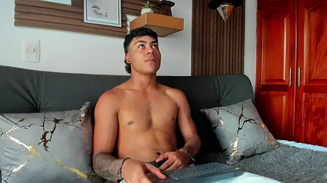 Snapshot of Jeremy_wallker chatting on March 25, 2026, 8:15 pm Jeremy wallker online show from March 25, 2026, 8:15 pm