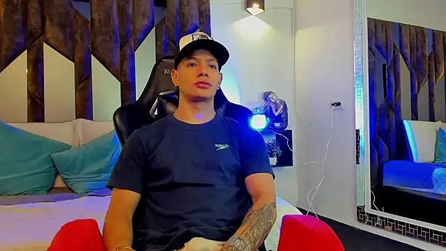 TonyPetrovjs online show from March 19, 2026, 4:38 am