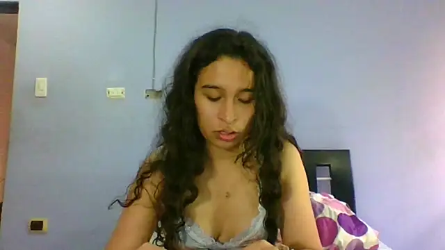scarlettscottx  online show from July 10, 2026, 7:16 pm